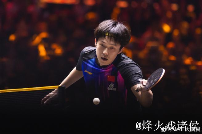 WTT总决赛：王楚钦苦战七局4-3击败松岛辉空，挺进男单八强